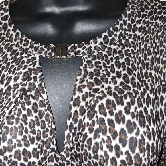 AGB sheer Leapord/plaid print blouse Large 5/$25 - Picture 2 of 6